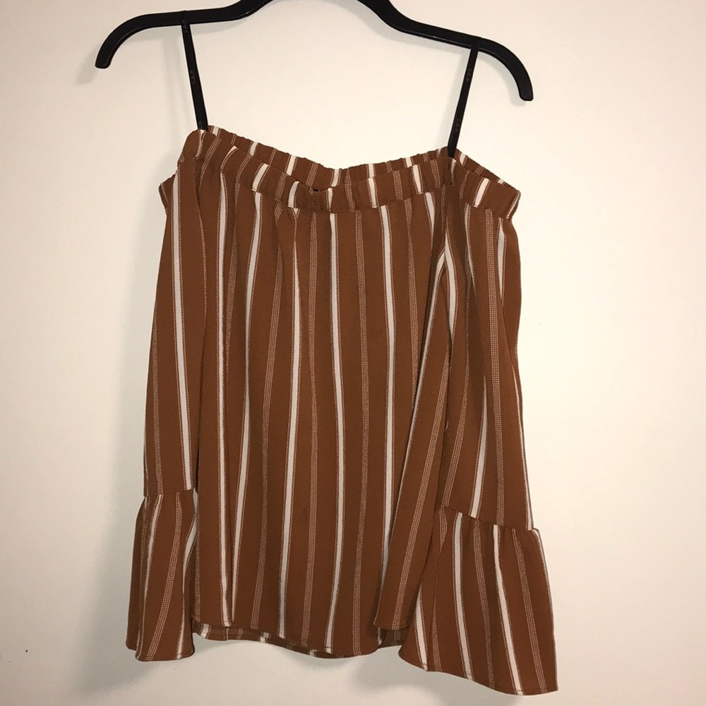 Off the shoulder top✨